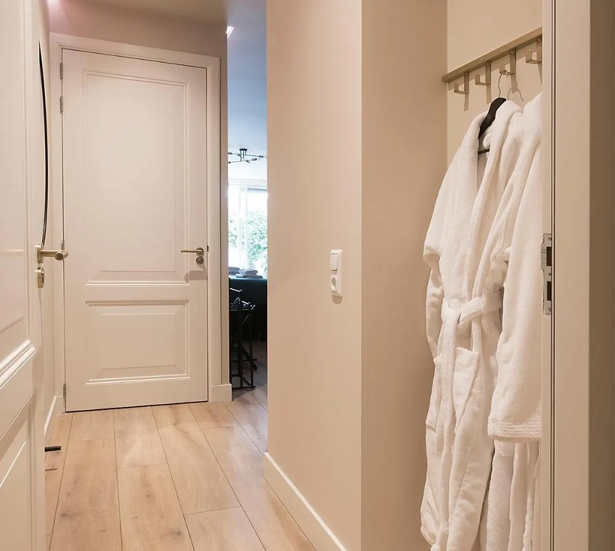 האג Suite Elegance Scheveningen 0*,